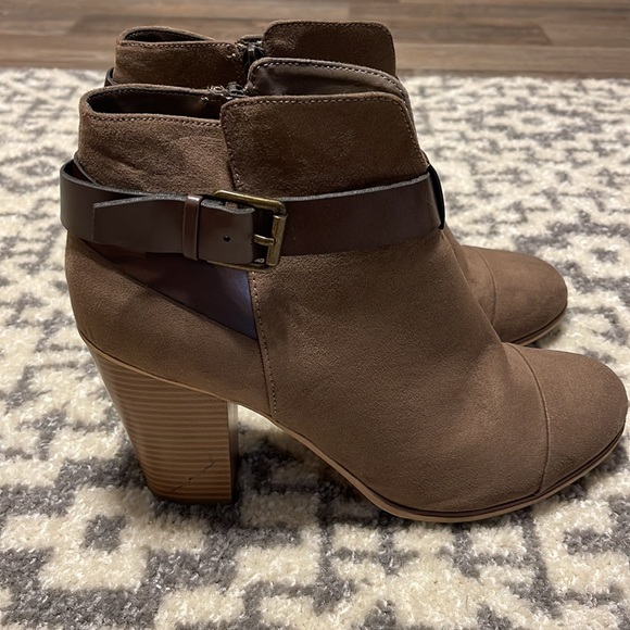 Limelight Jena Faux Suede Booties - Picture 2 of 6